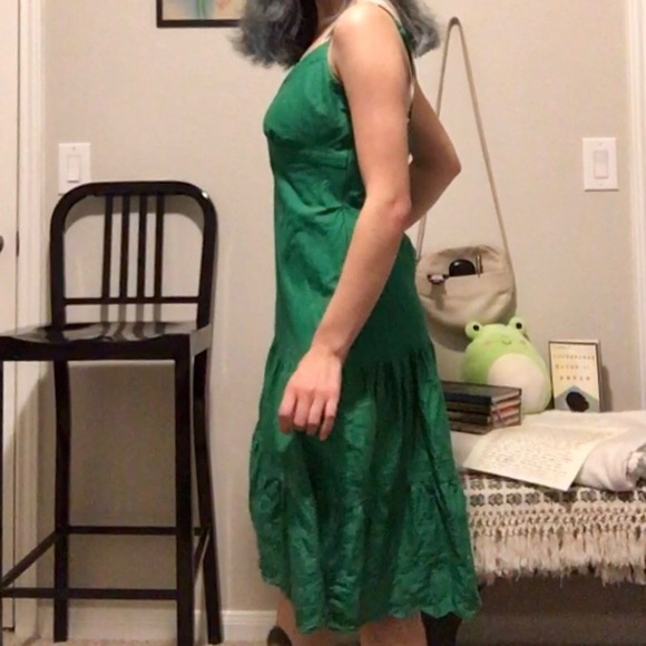 Emerald Green Dress - Picture 3 of 4
